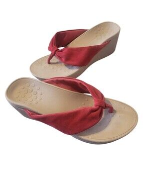 Vionic Arabella Red Suede Leather Thong Wedge Sandals Wmn 8 Comfy Casual